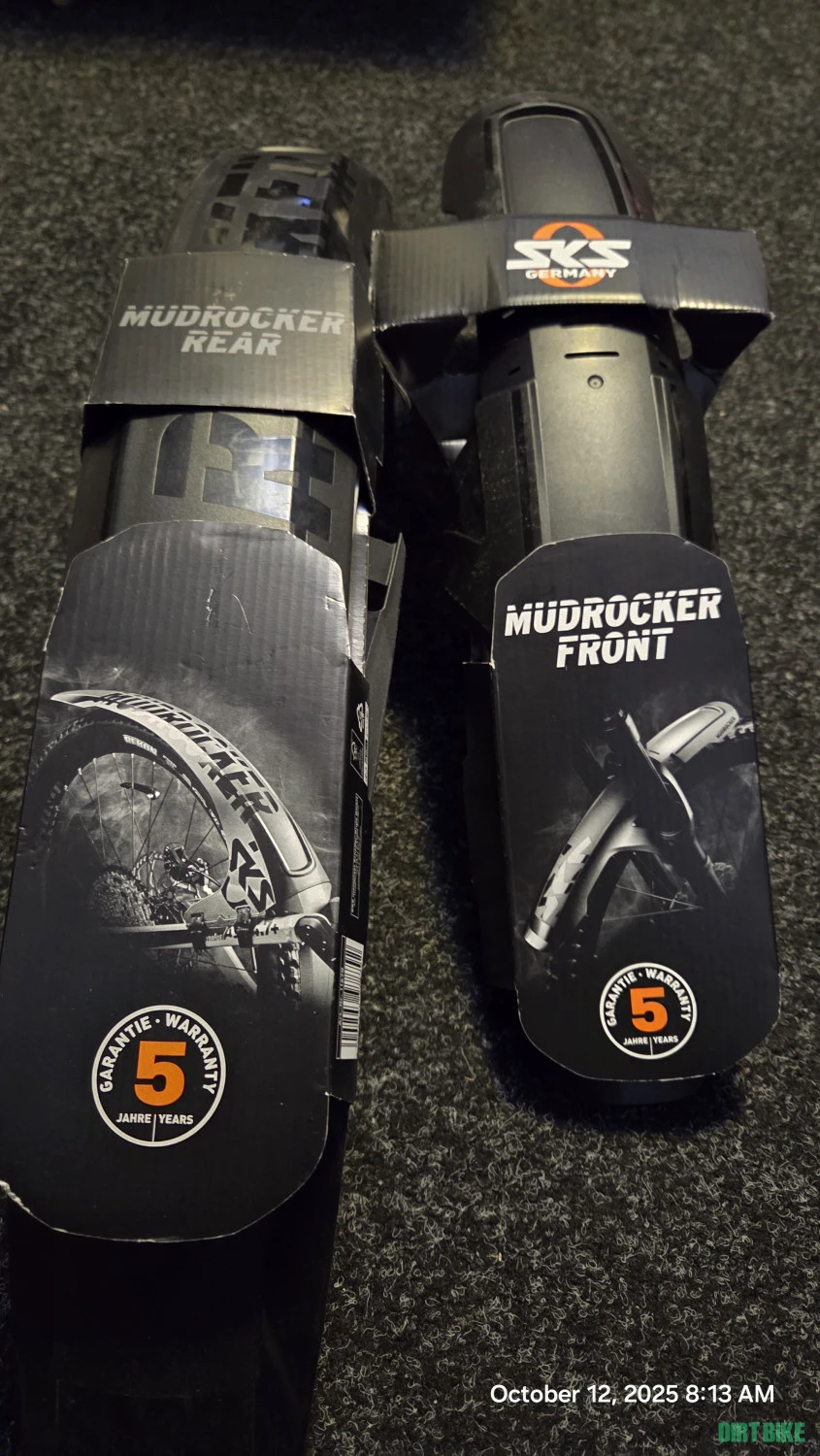 1. Aparatori SKS MudRocker