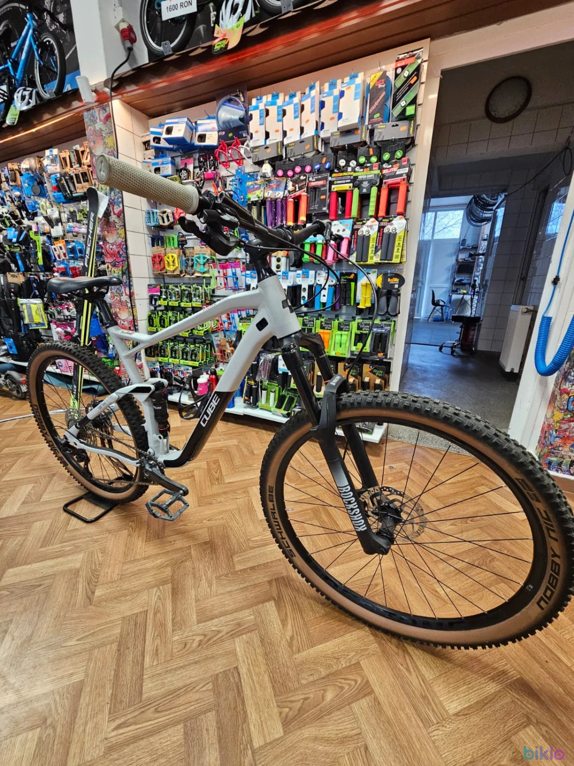 2. Bicicleta Cube Stereo 120 Race 29 Lightgray Black 2021