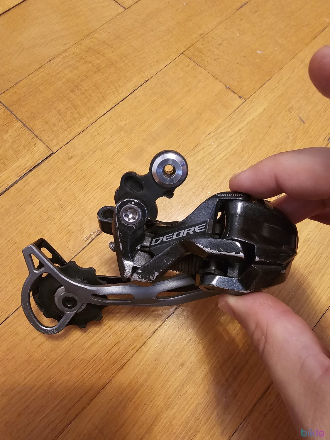 1. Schimbator shimano deore 10v