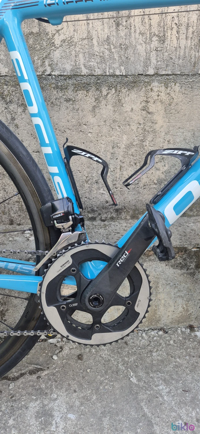 4. Focus Izalco MAX Red eTap ROVAL CLX32