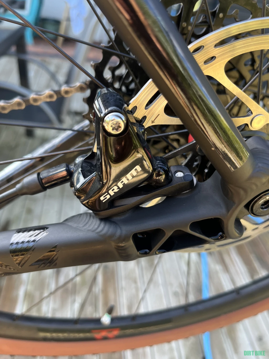 4. SRAM Apex 1x11