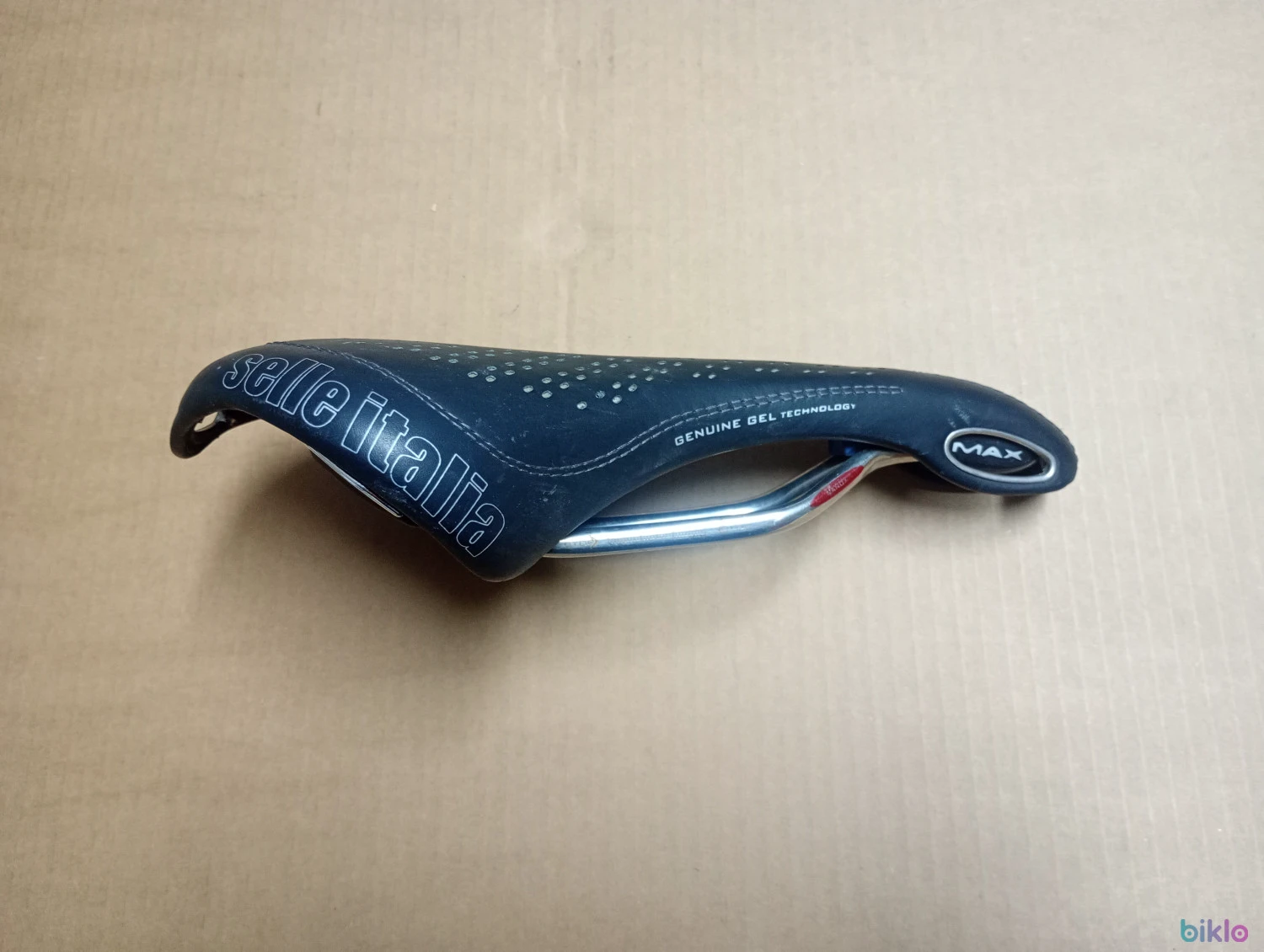1. Selle Italia Max genuine gel