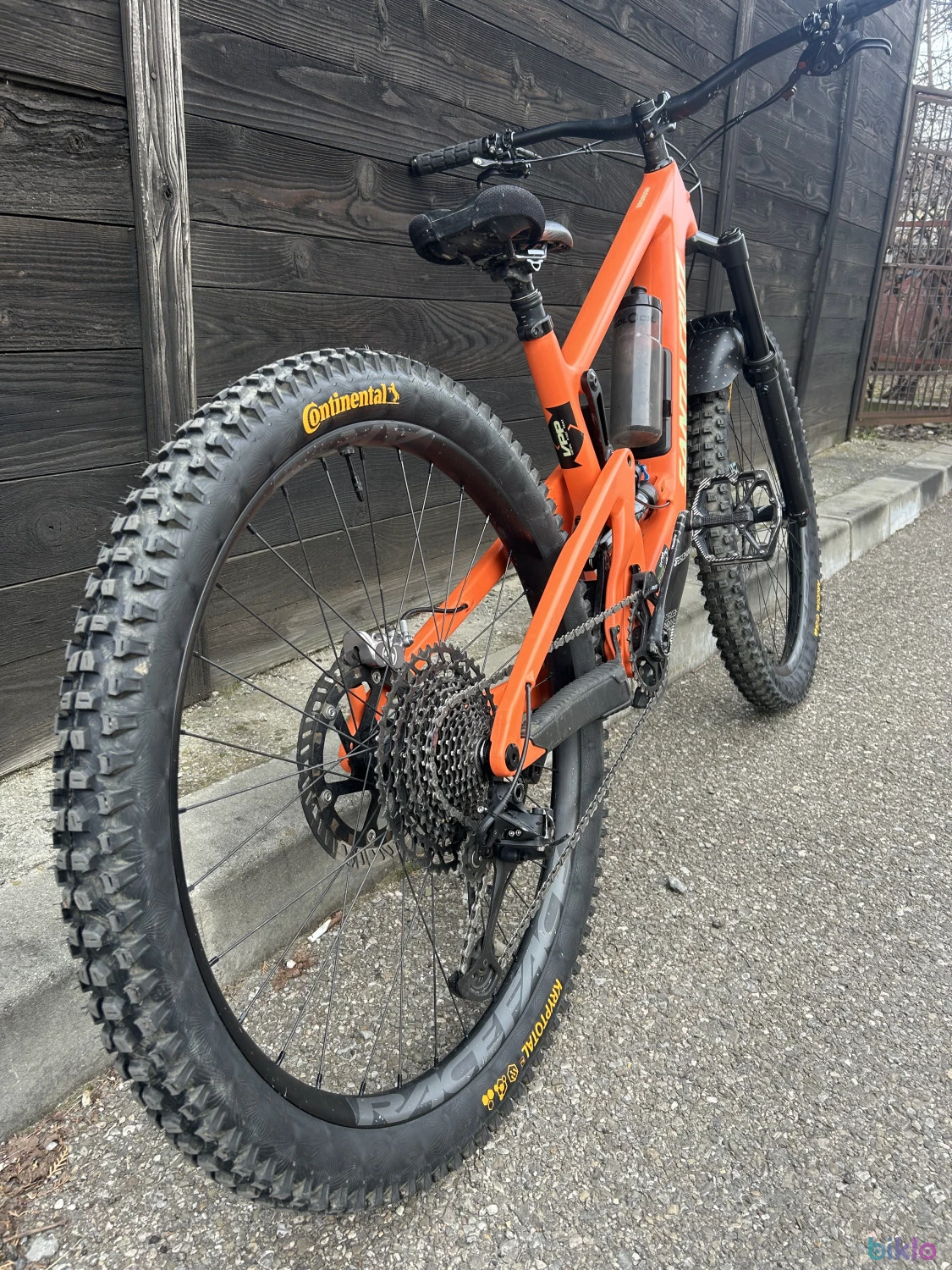 6. Santa cruz bronson