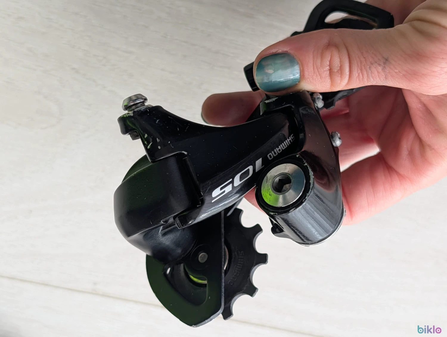 1. Schimbător Shimano 105 11s