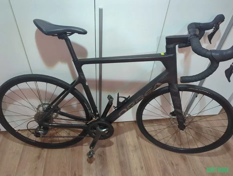 1. Orbea Orca M40 2023 Carbon 57cm