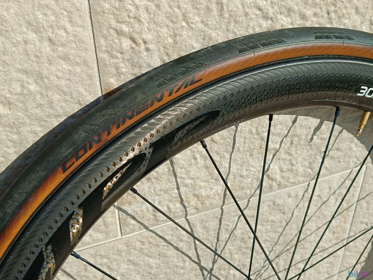 4. Set roti carbon Zipp Firecrest 303 Showstopper Black edition 2022 - Rim Ceramic