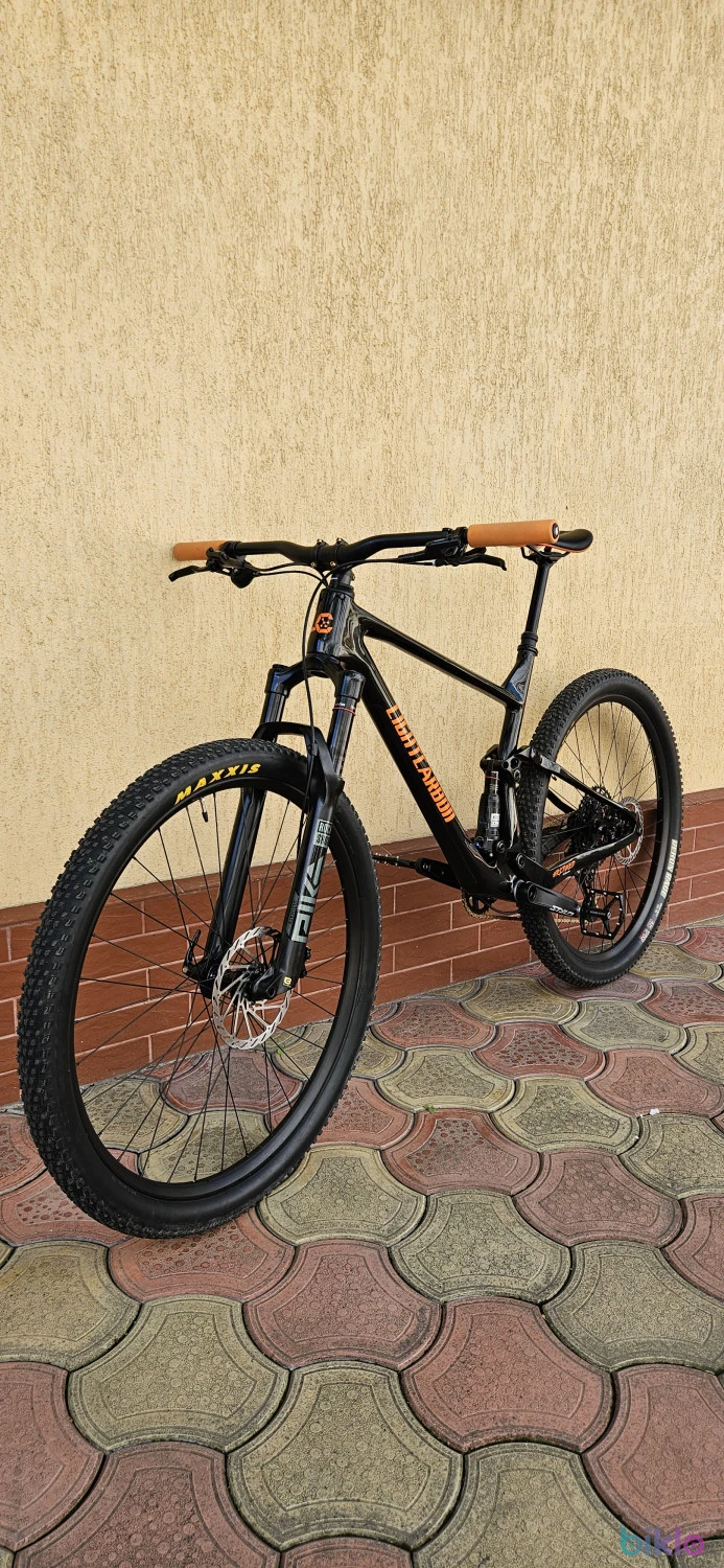 1. Lightcarbon LCF 919 - XC/ marathon (size L)