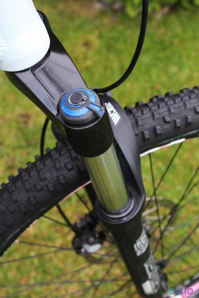 6. Bicicleta Focus Full Suspension 26 "