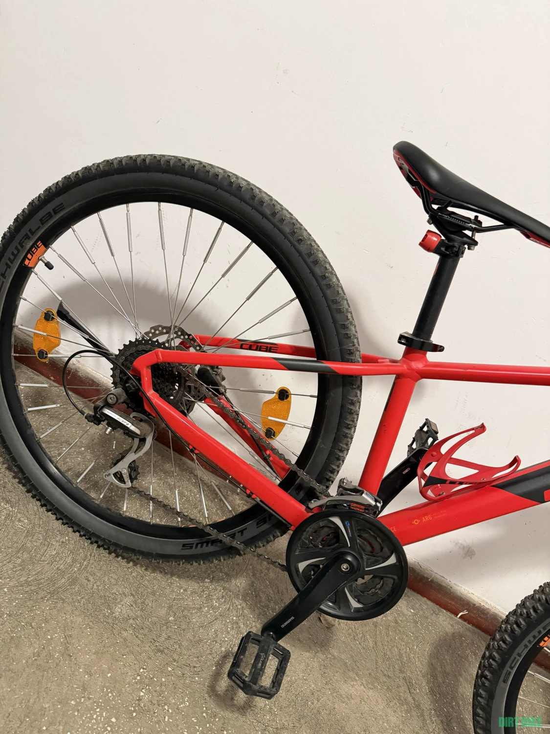 3. MTB Cube Aim Race 27.5" - marime cadru 14"