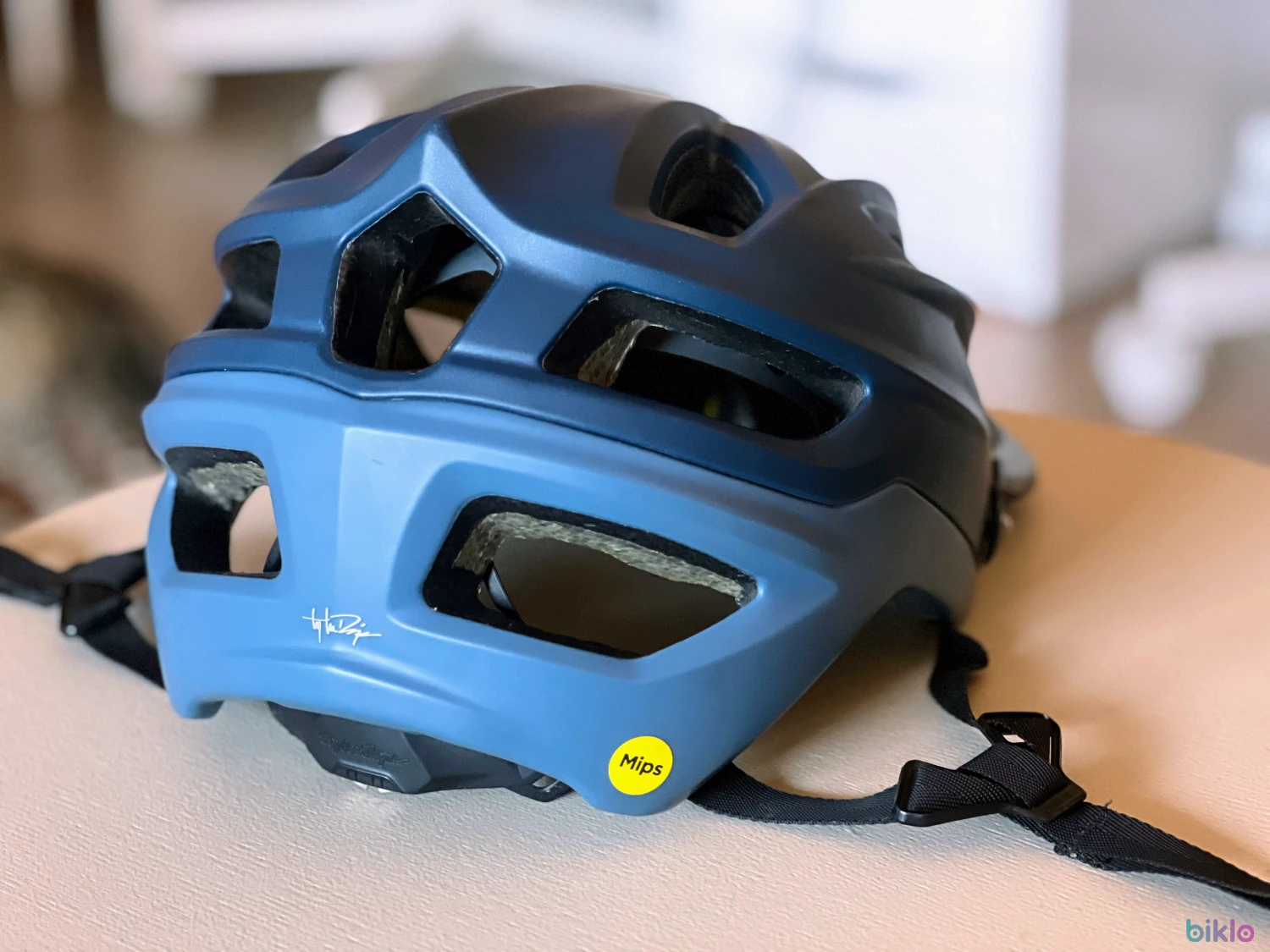 5. Casca Troy Lee Designs A2 marime M-L MIPS