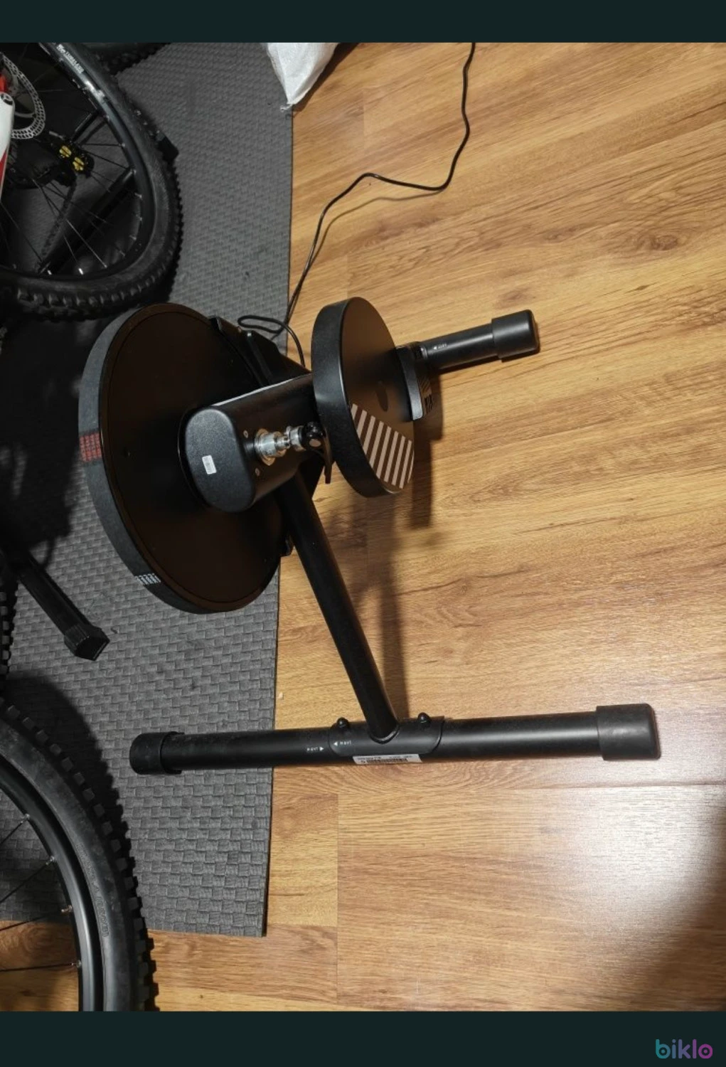 1. Home trainer Van Reysel d100 cu caseta de 9 viteze