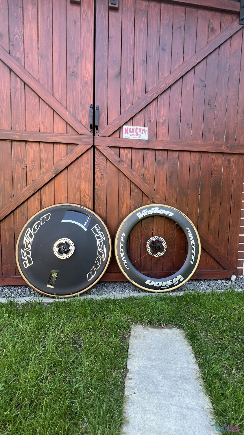 1. Set roți carbon Vision Metron 81 + Metron TTW Disc | Echipă Pro Arkea | Ca noi