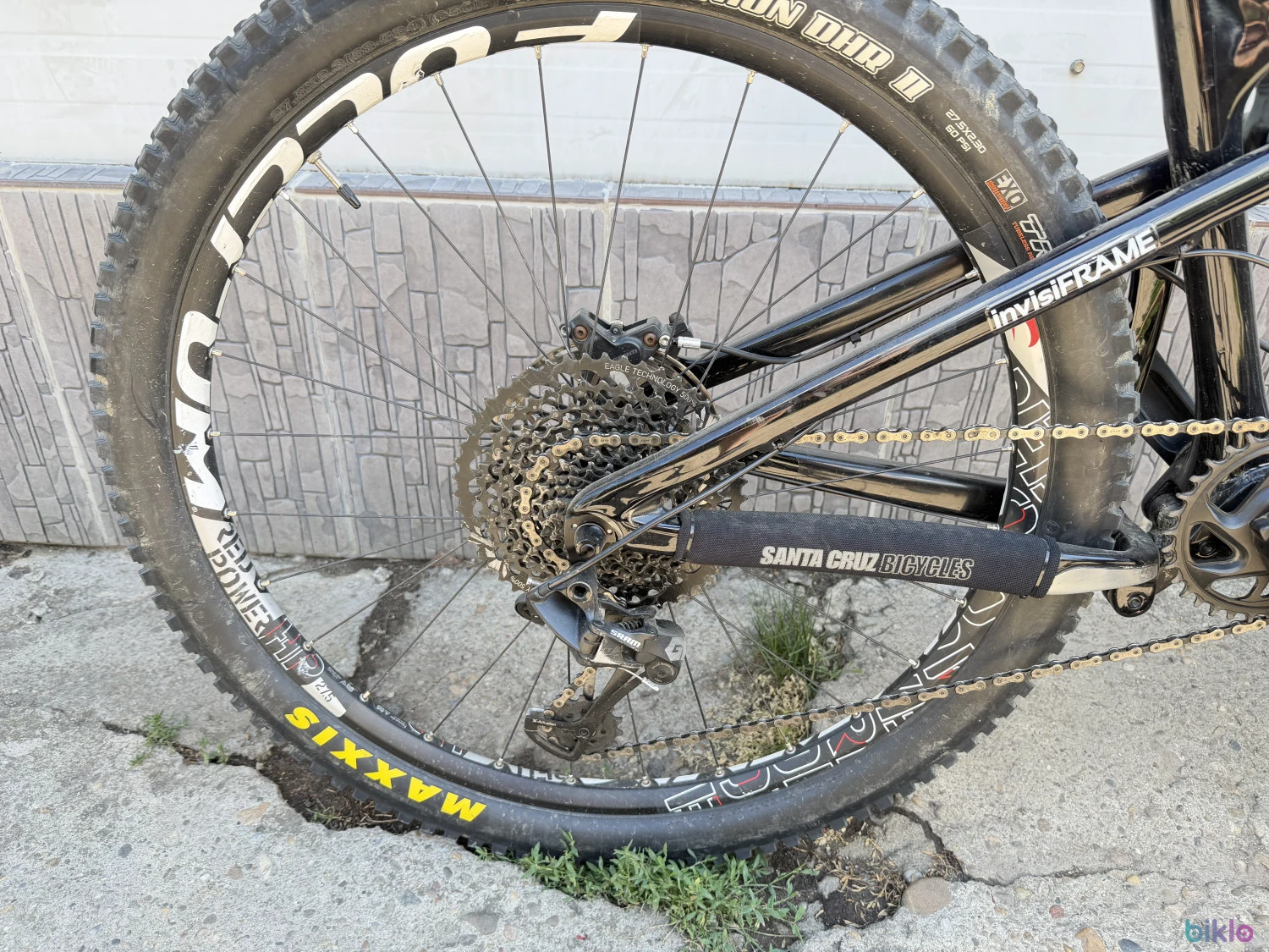 4. Santa Cruz Bronson CC X01