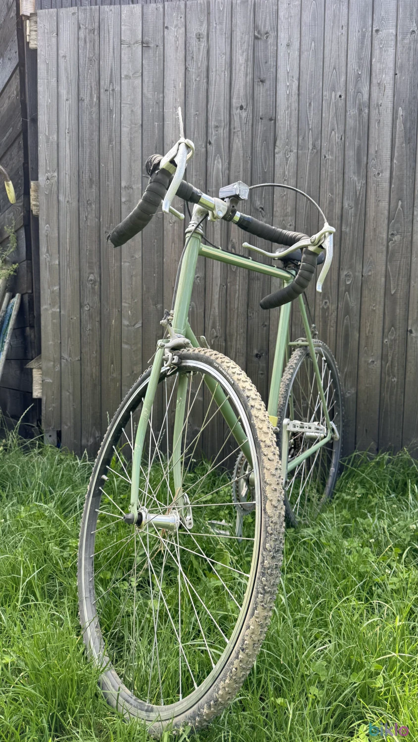 2. Bicicleta cursiera gravel vintage XL Giant Peloton
