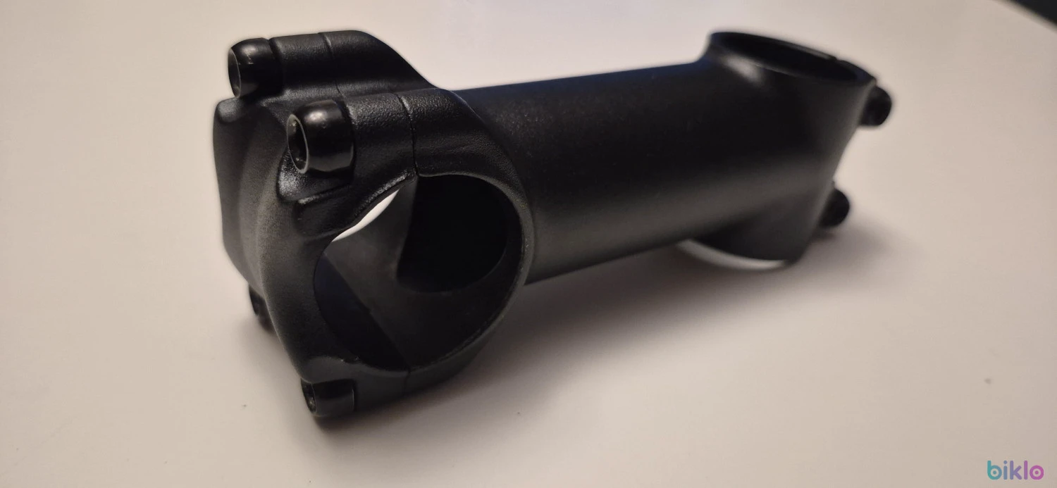1. Pipă Levelnine 90 mm nouă