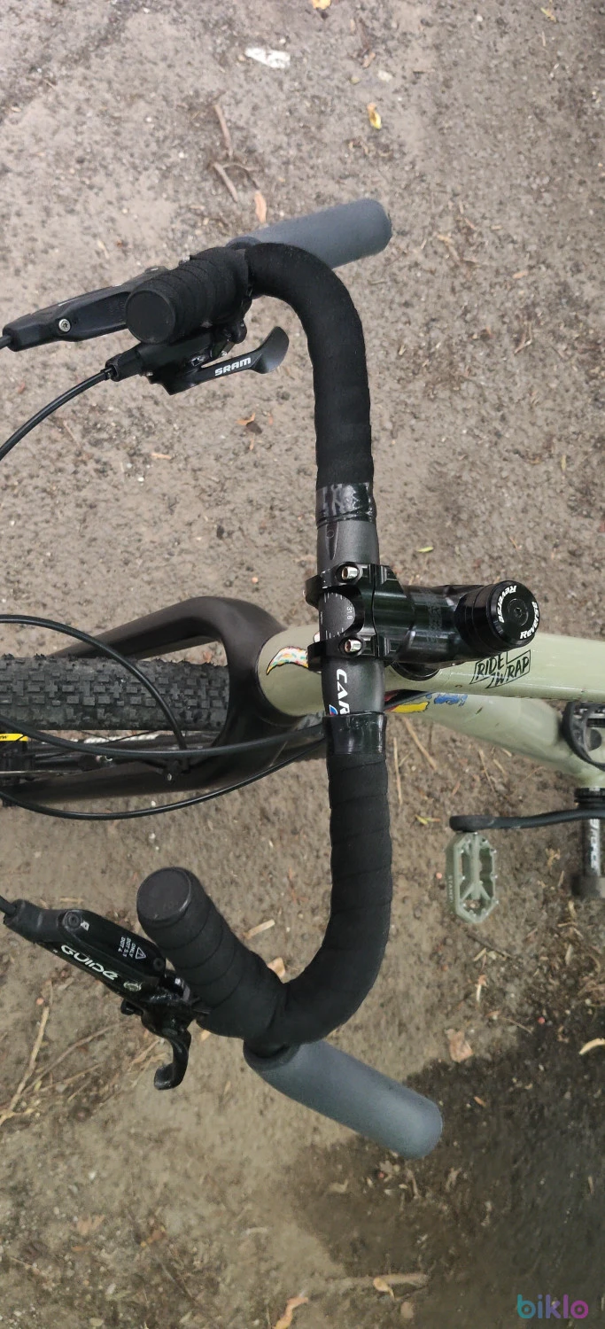 7. Bicicleta Monster Gravel