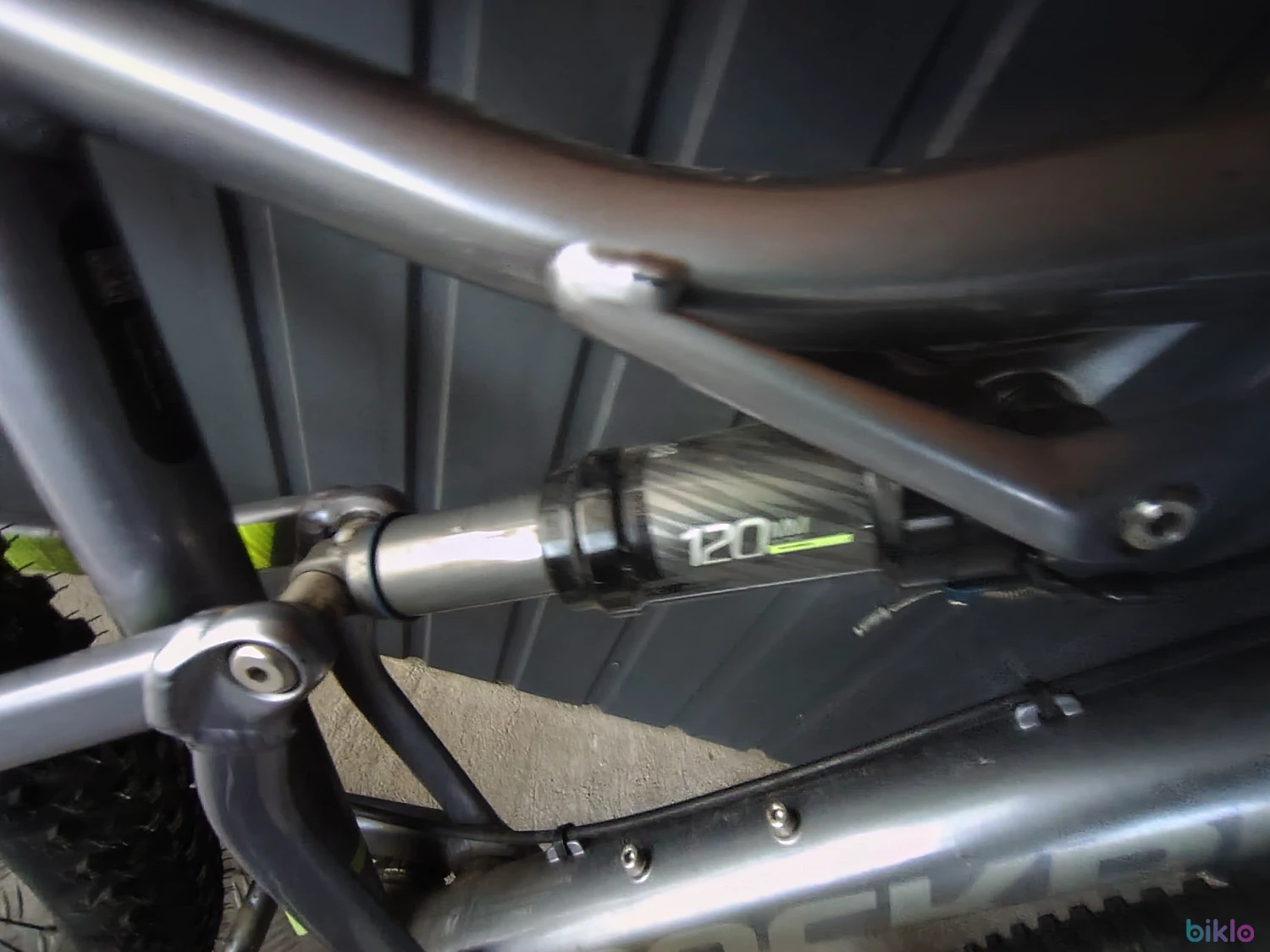 3. Rockrider st 900s