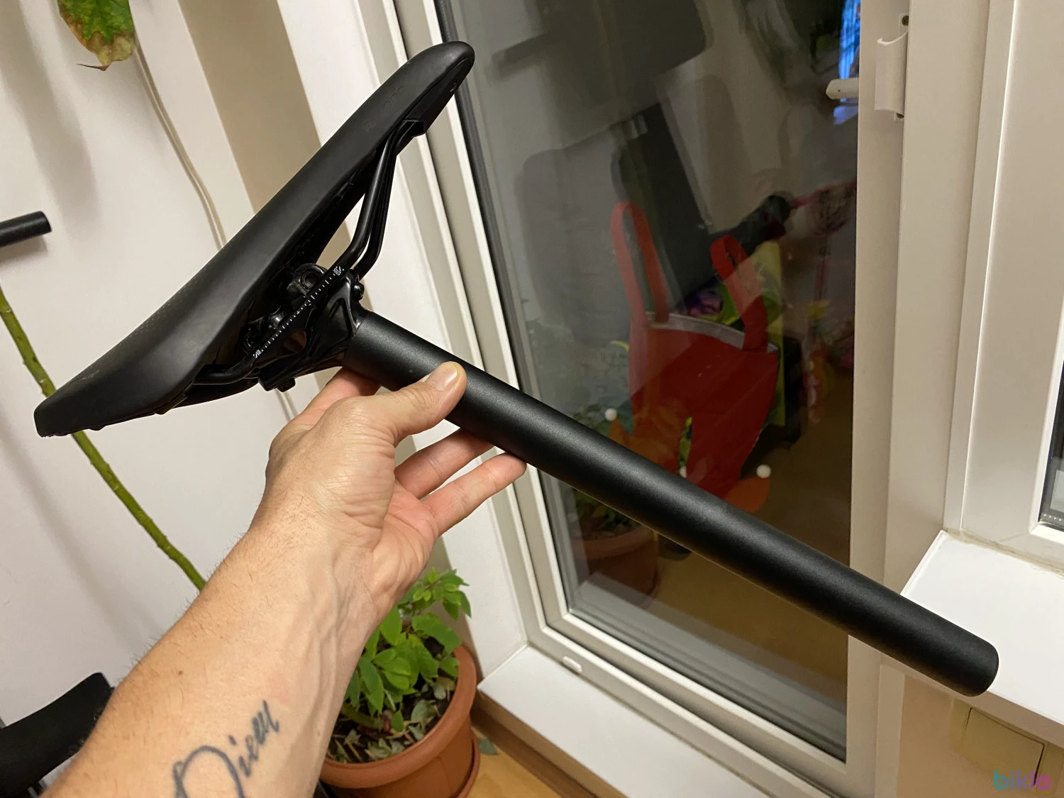 1. Bontrager sa + tija sa 31.6 x 400