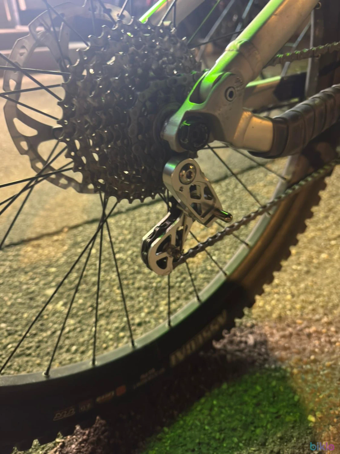 5. Vand/Schimb Commencal meta am v4 2017 brushed edition