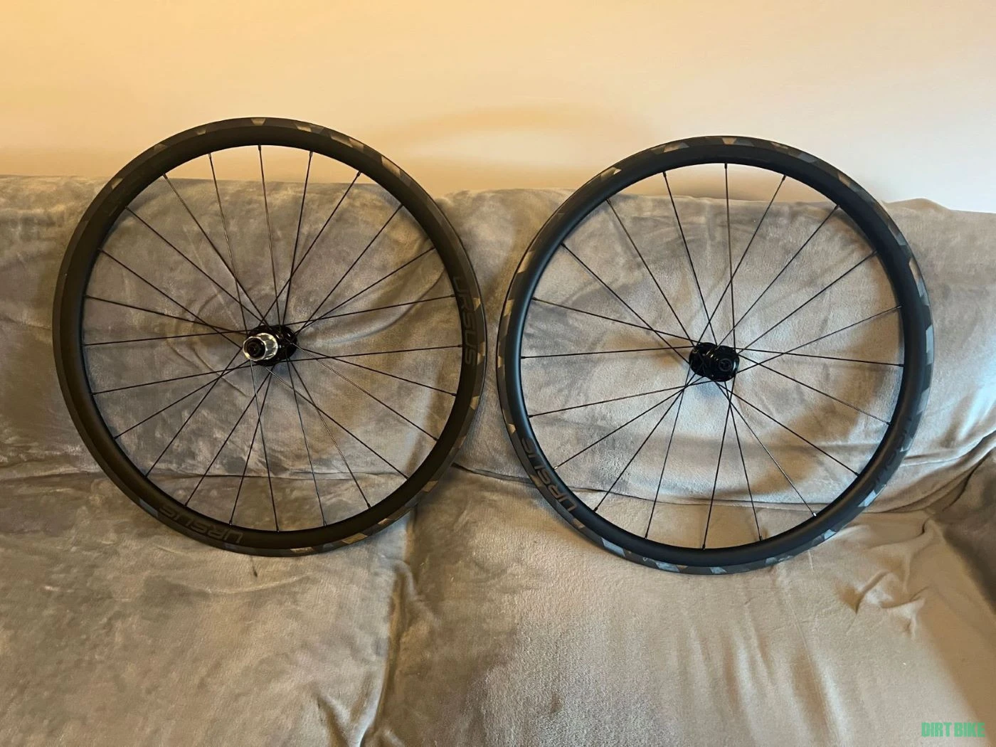 1. Set roti Ursus TS37 / frina pe janta/tubular/QR