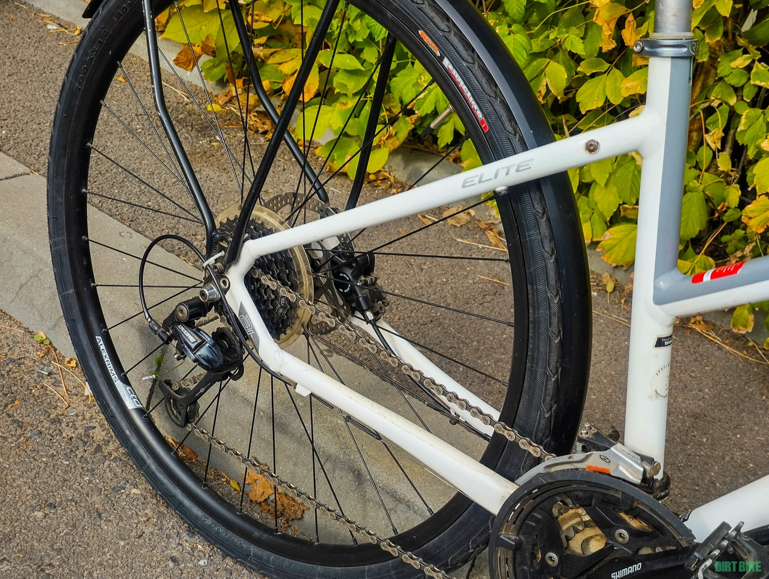 8. Bicicletă Trekking Specialized Crossover Elite