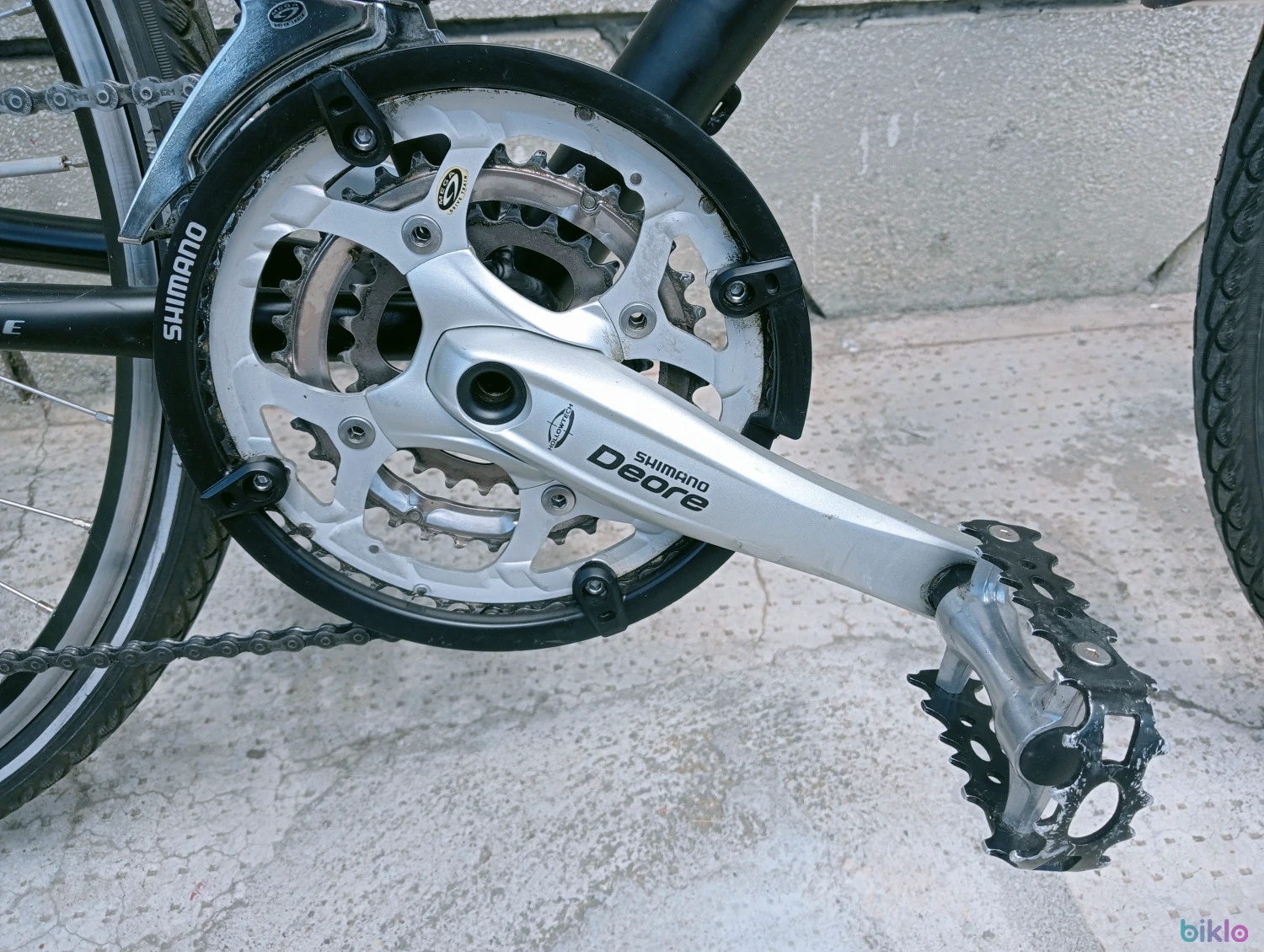 3. Bicicleta oraș treking Stevens Germania 27 V Shimano Deore suspensie Roți 28