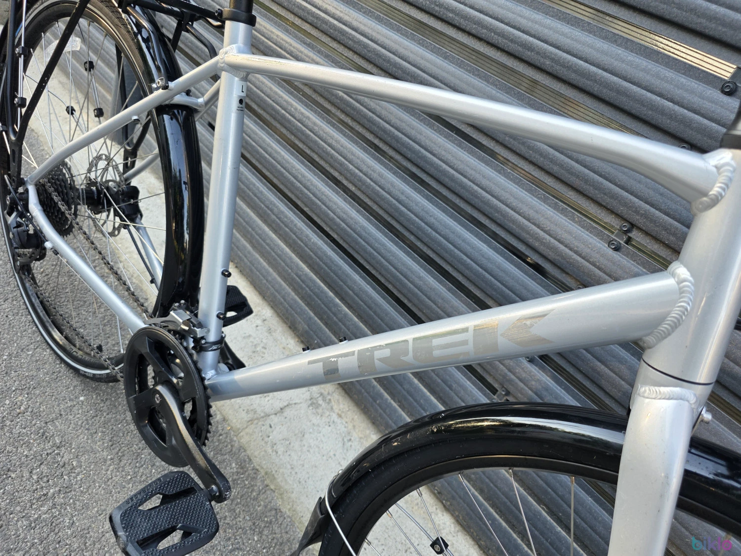 3. Trek FX2 citybike roti 28"