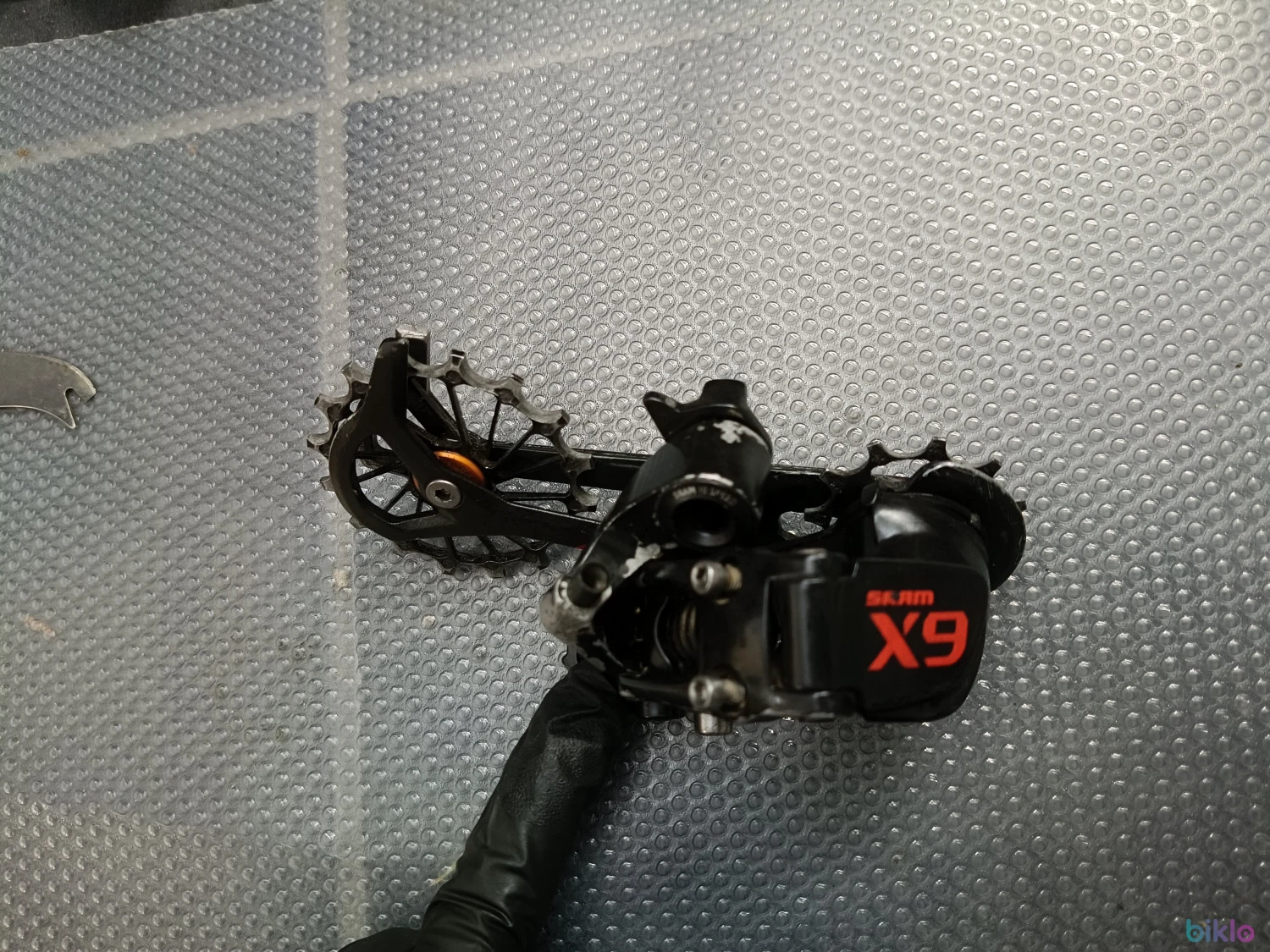1. Schimbător spate Sram X9 max 42D