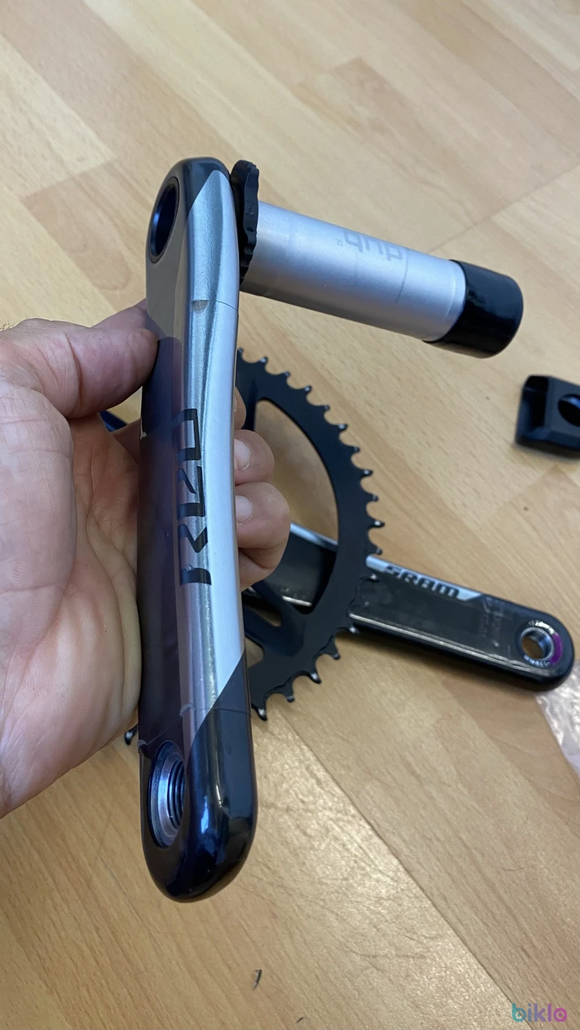 5. Sram Red AXS D1 46T 170mm DUB SL
