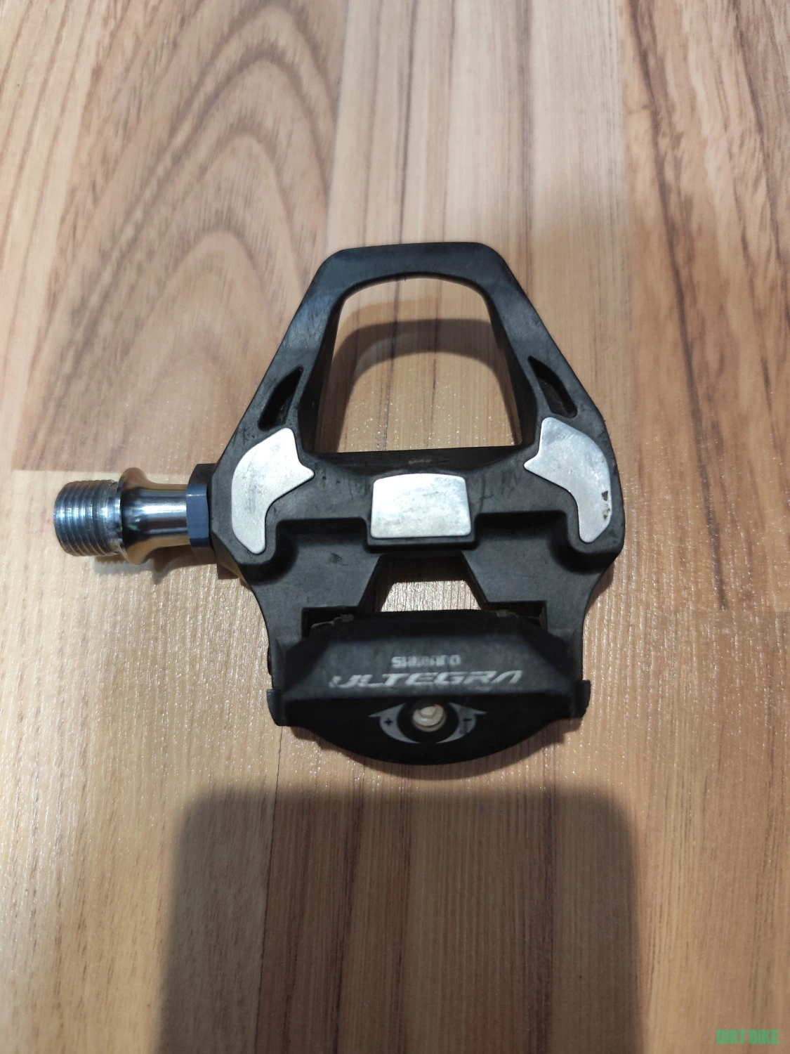 2. Set pedale Shimano Ultegra R-8000