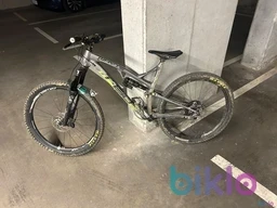 1. Bicicleta Whyte T-130 Full Suspension