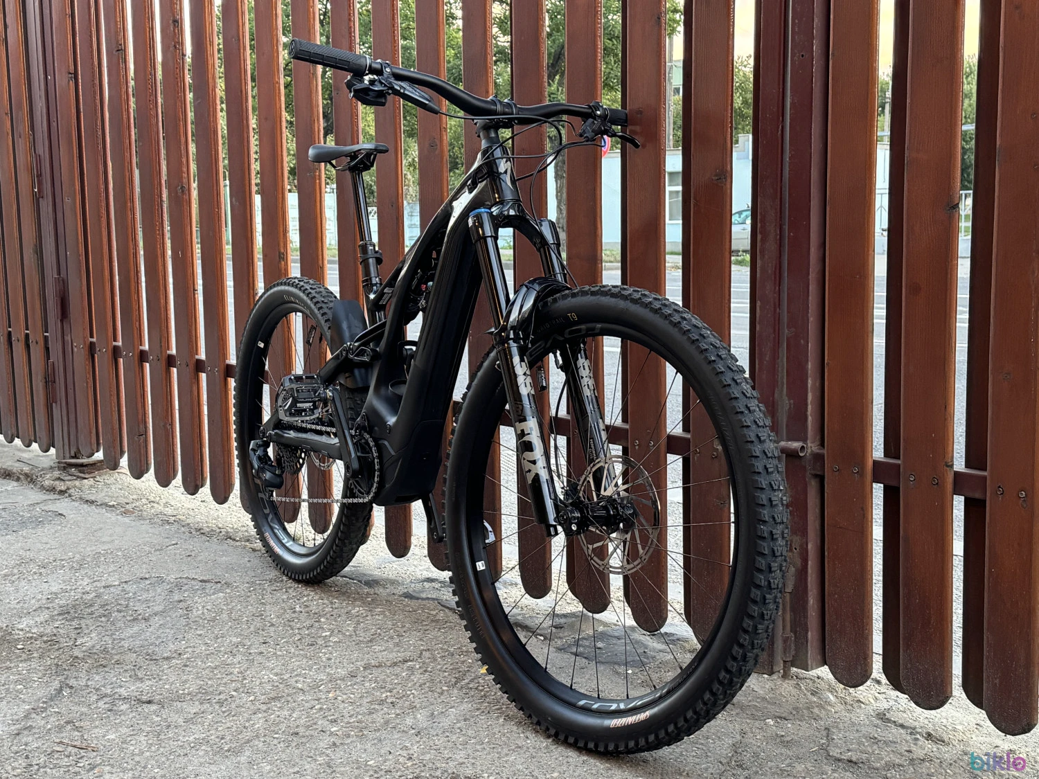 1. Bicicleta electrica emtb SPECIALIZED Turbo Levo Carbon Expert