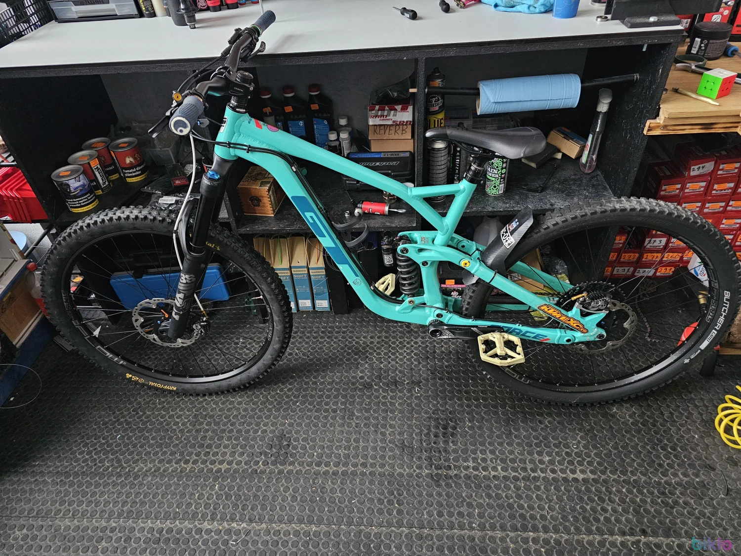 1. Vand urgent bicicleta de enduro GT Force 2022
