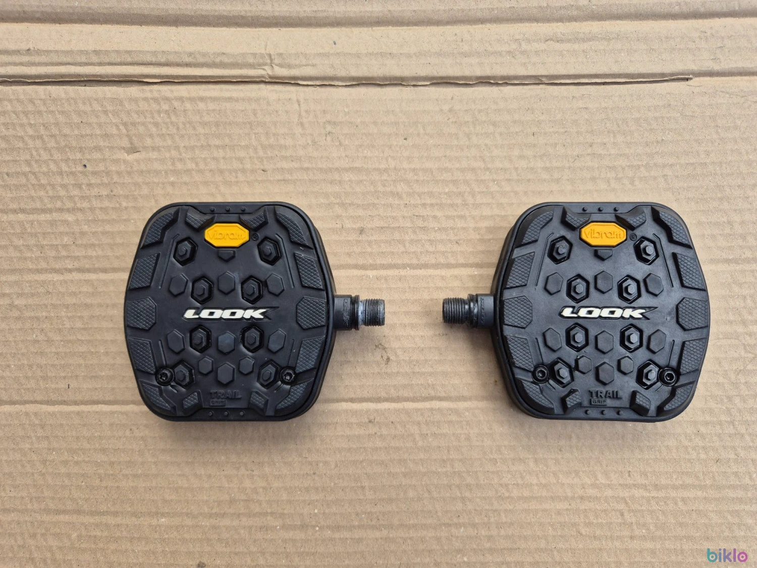 1. Pedale Look Trial Grip cu vibram negru, MTB