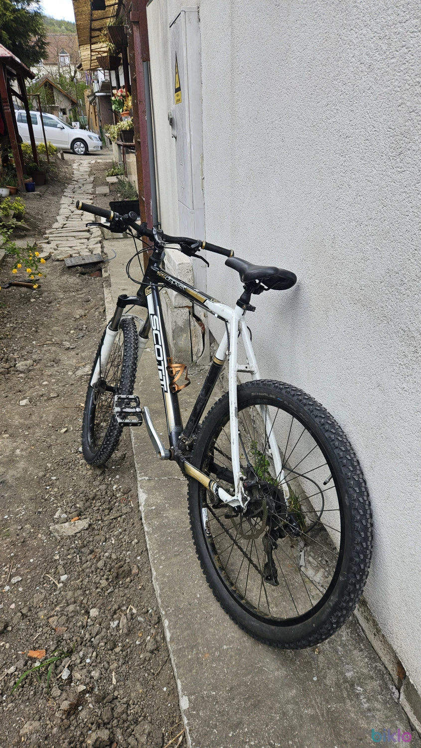 4. Bicicleta scott aspect 26 XL