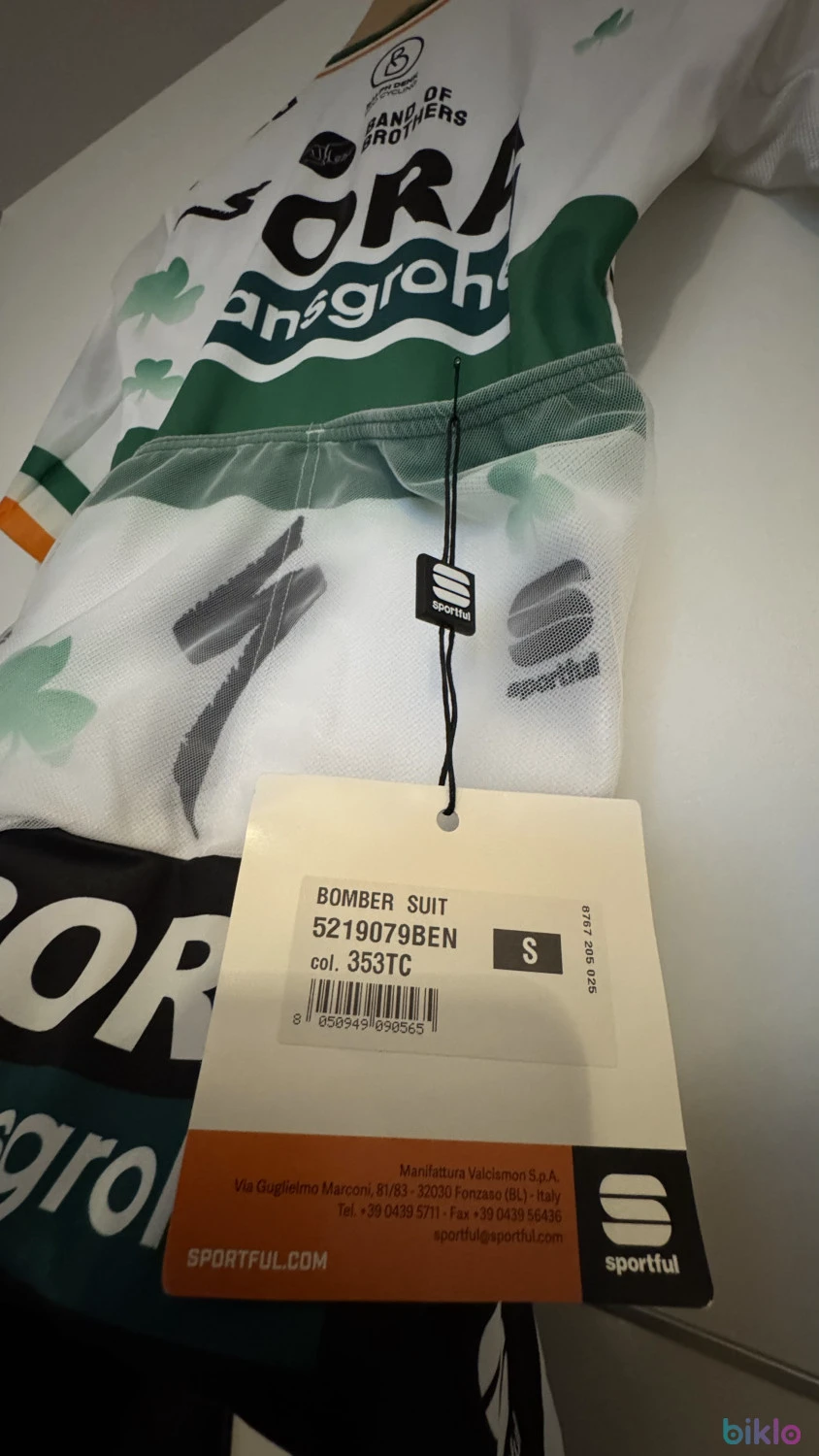 7. Compleu echipament ciclism Sportful Bora Hansgrohe Aero suit