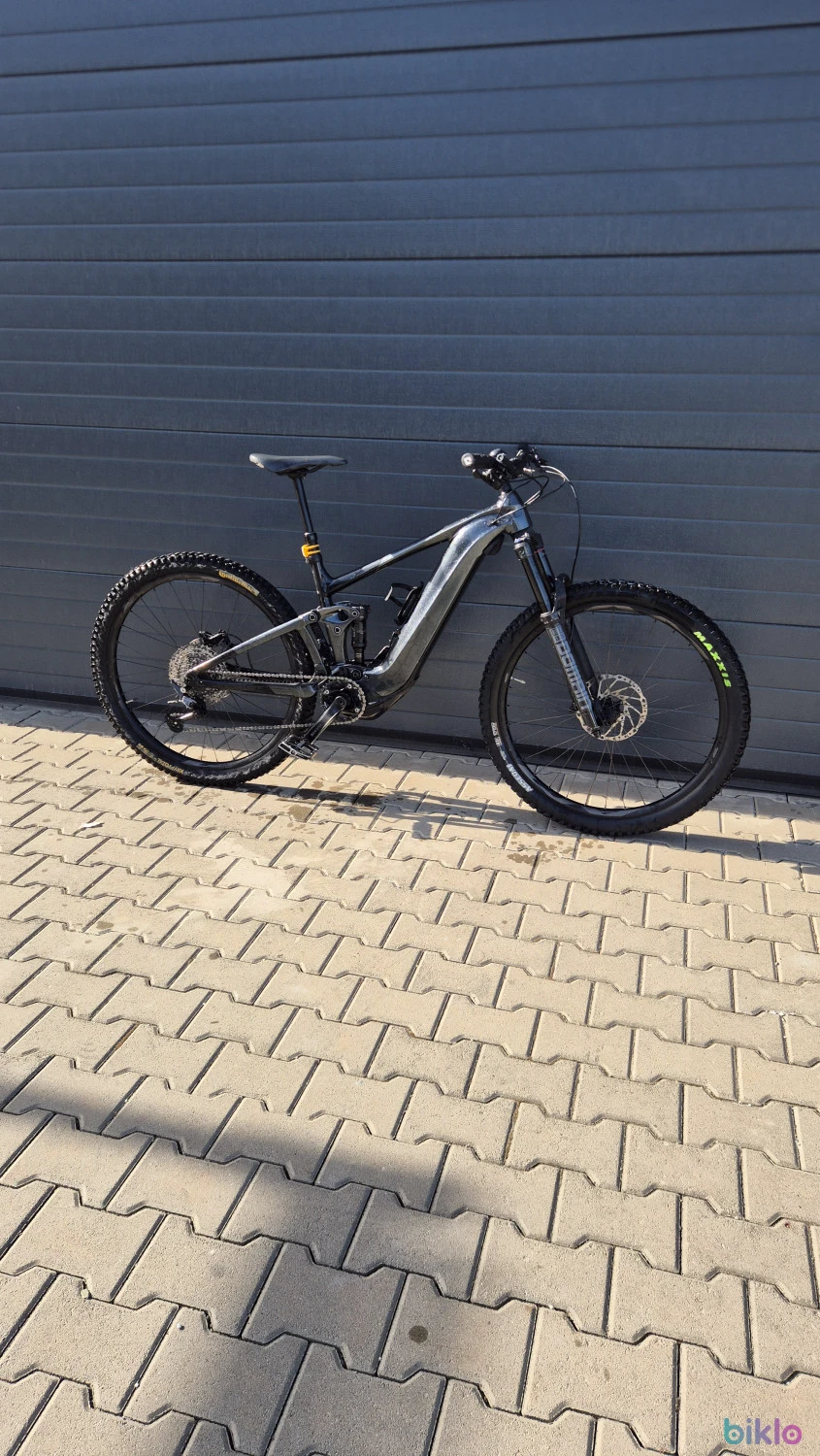1. E-bike full suspension Giant Trance E x+3 2022