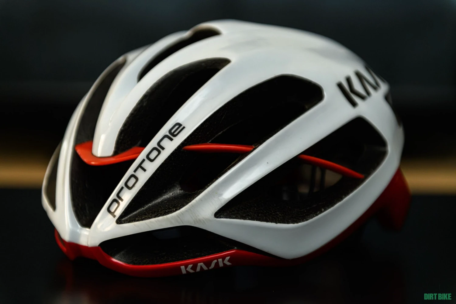 9. Kask Protone masura L ( 59-62cm ) 350 lei bucata ORIGINAL