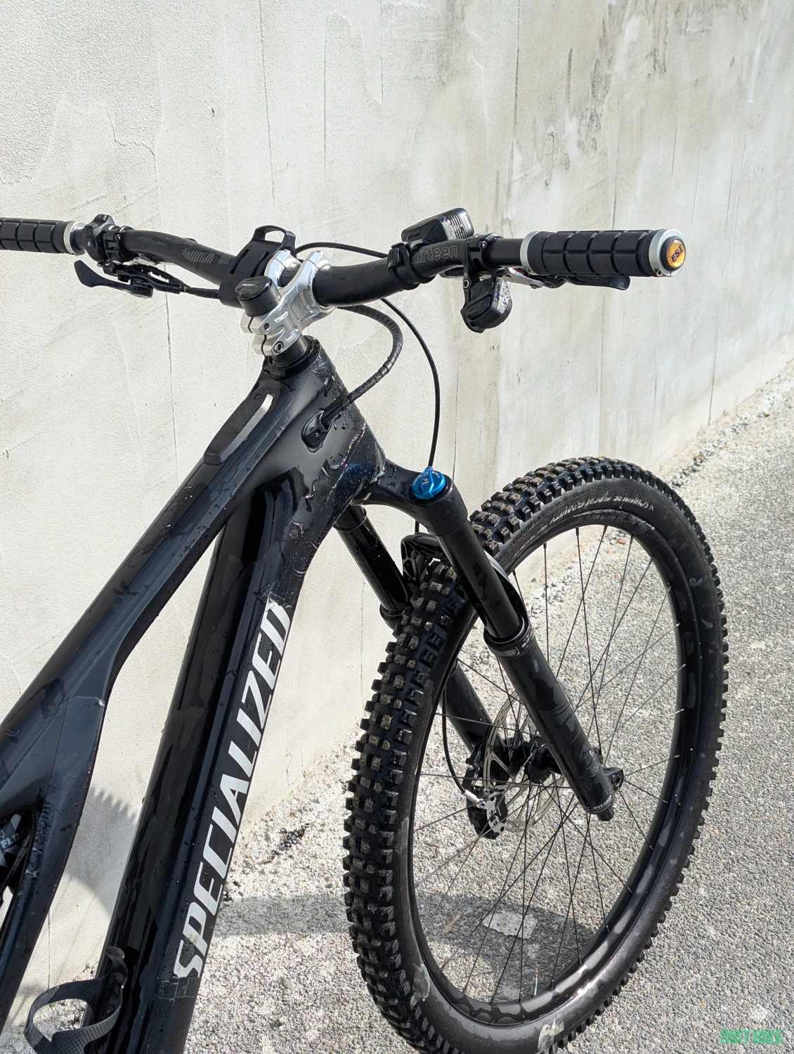 1. Specialized Levo Carbon
