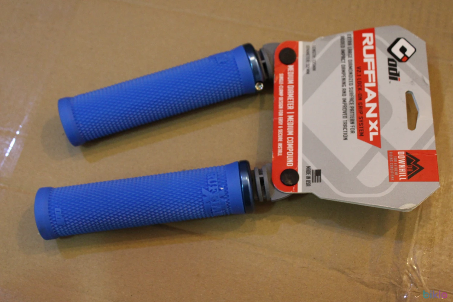 1. ODI Ruffian XL V2.1 Lock-On Grip - manson MTB