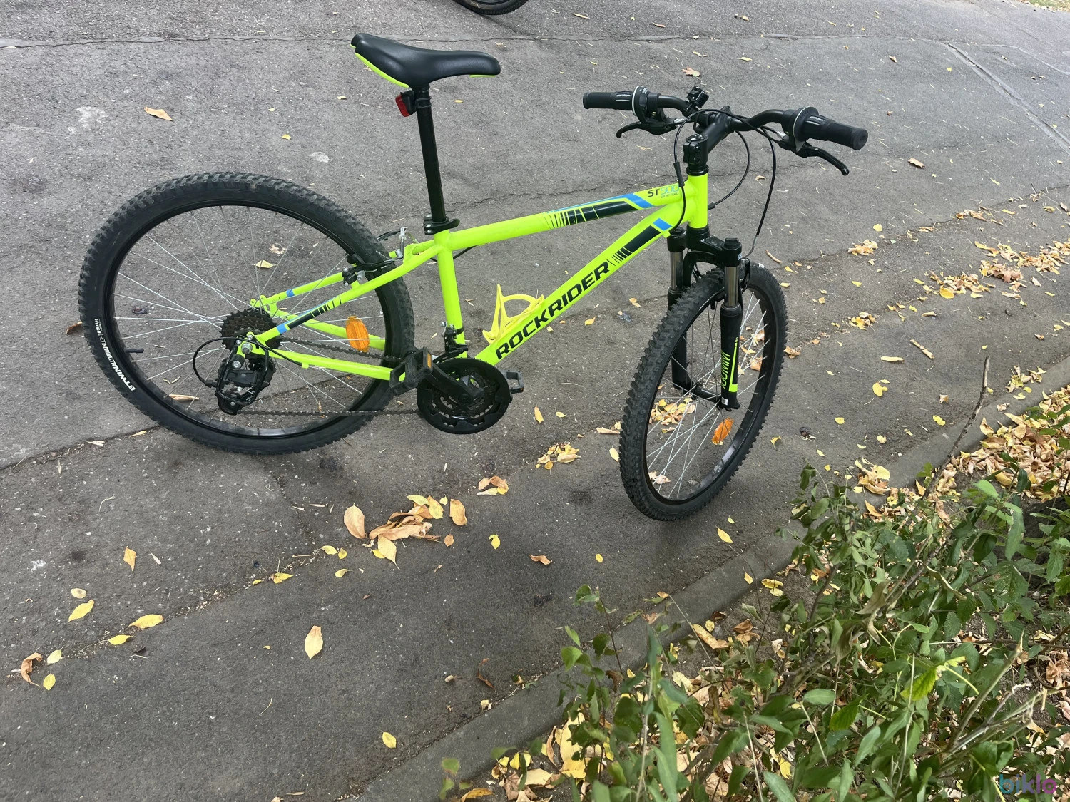 1. RockRider ST500 (9-12 ani) verde