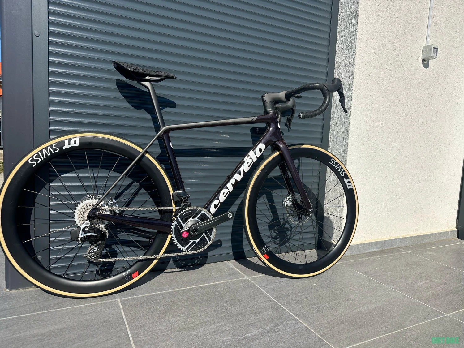 1. Cervelo R5 Red Etap AXS 2025 (54M)