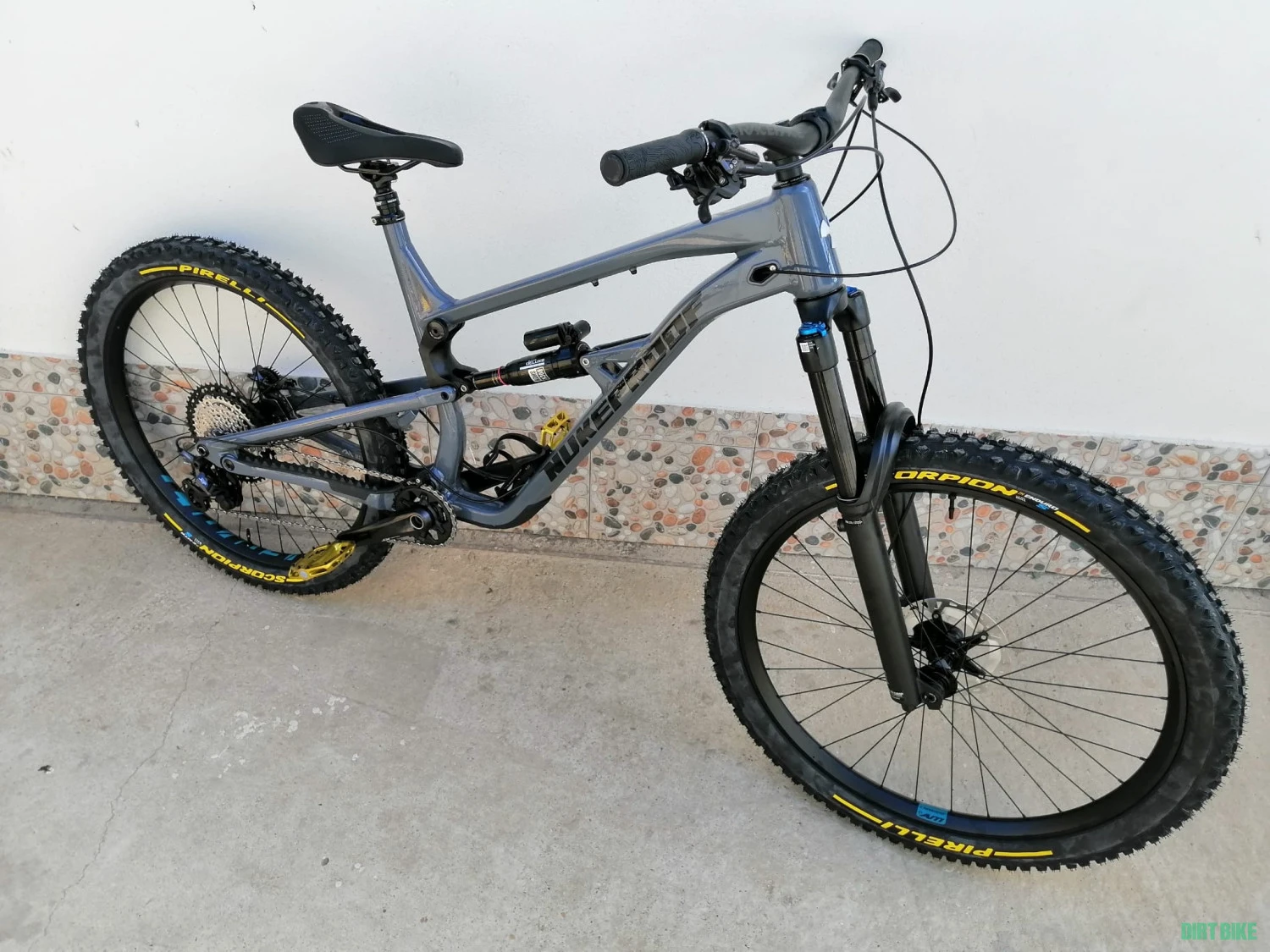 1. Nukeproof Mega 297 Enduro, Mullet,,Shimano XT,Fox 38 170mm,Cadru XXL