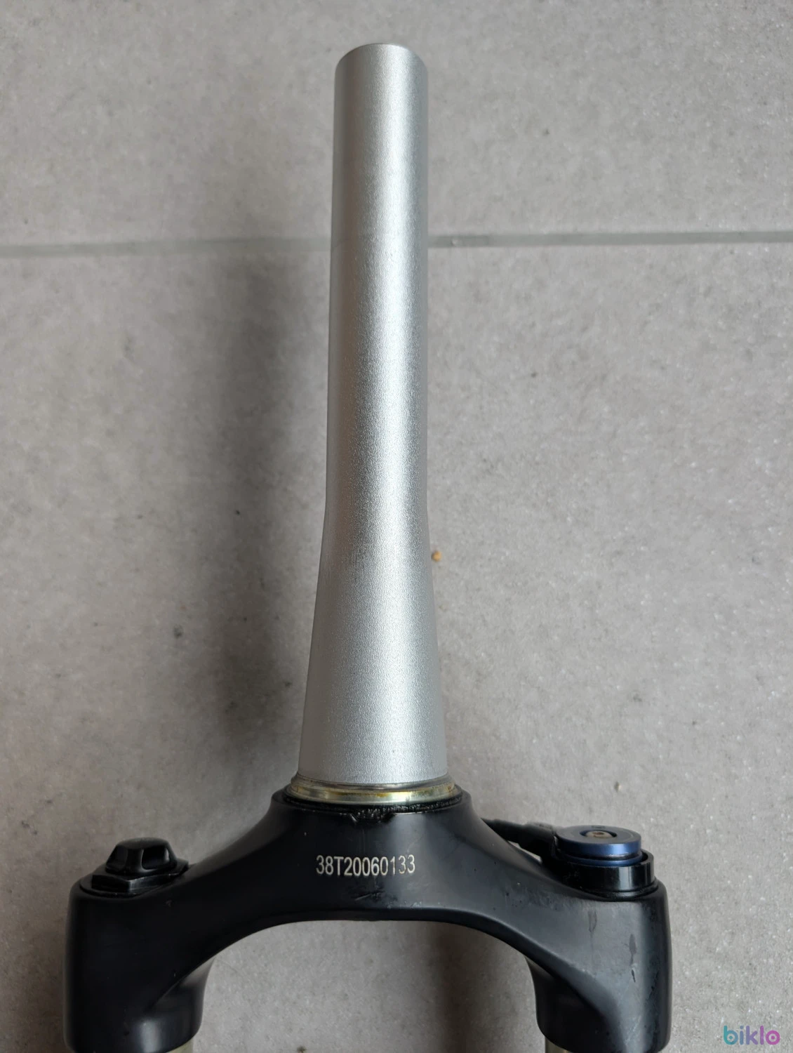 5. Furcă Rock Shox Reba RL 29er