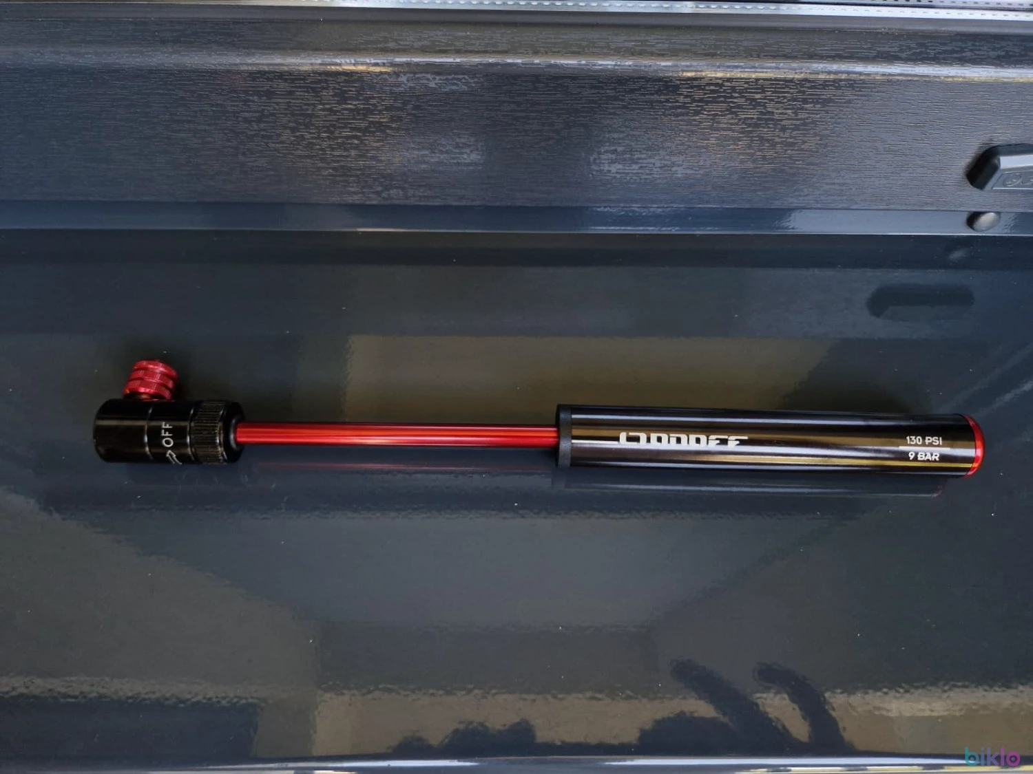 3. Pompa bicicleta Mondraker OnOff Charger 02 Clasic + CO2