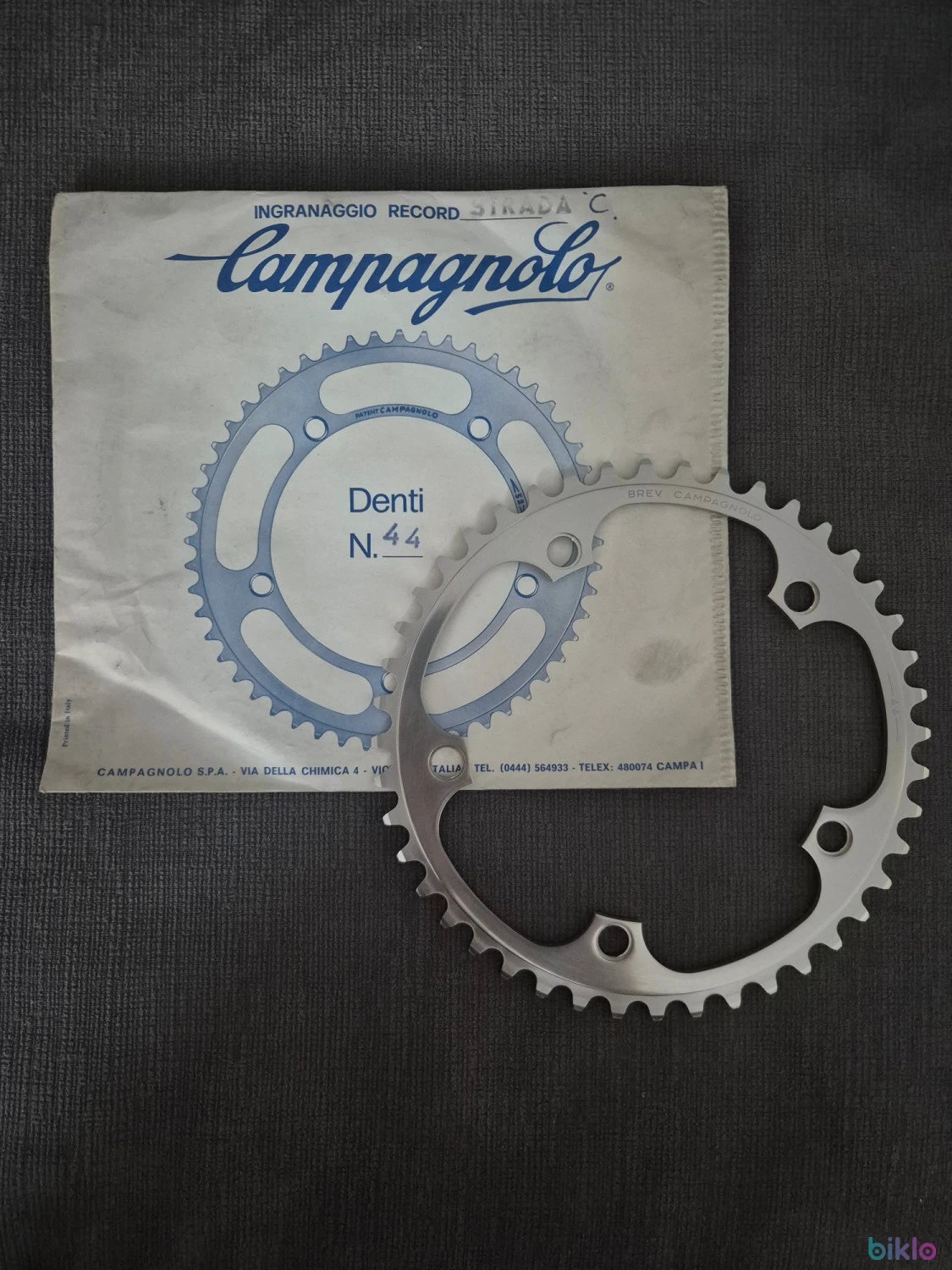 1. Foaie Angrenaj Vintage Campagnolo 44T 135BCD NOS