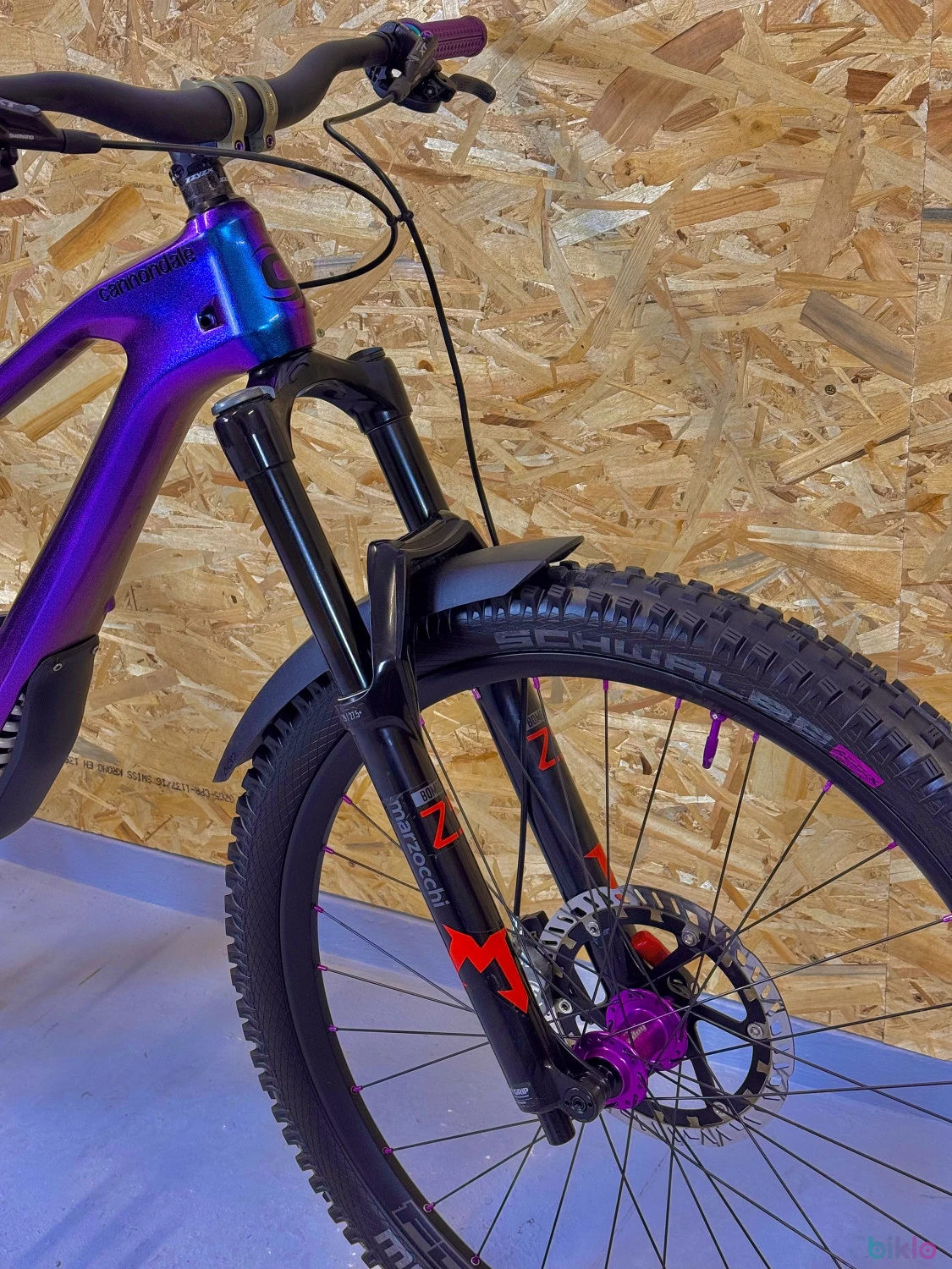 3. Cannondale Jekyll 2 Bicicleta costum wireless enduro downhil freeride