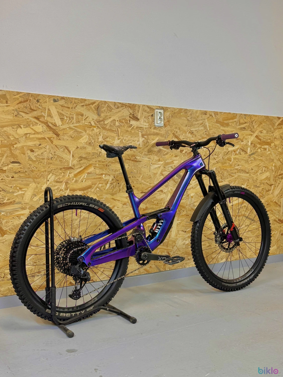 4. Cannondale Jekyll 2 Bicicleta costum wireless enduro downhil freeride