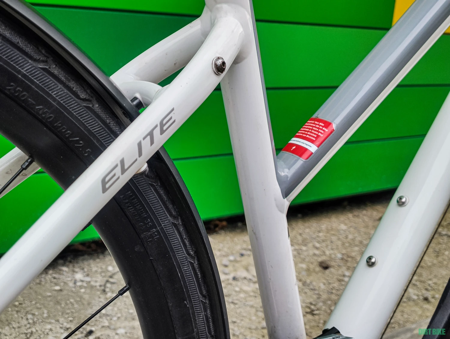 7. Bicicletă Trekking Specialized Crossover Elite
