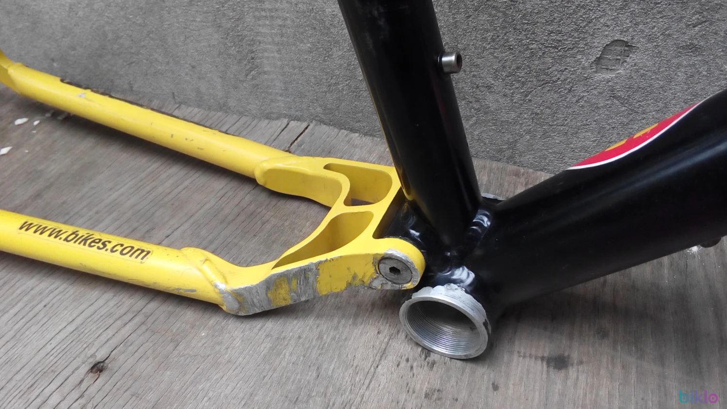 7. Cadru Rocky Mountain furca RockShox